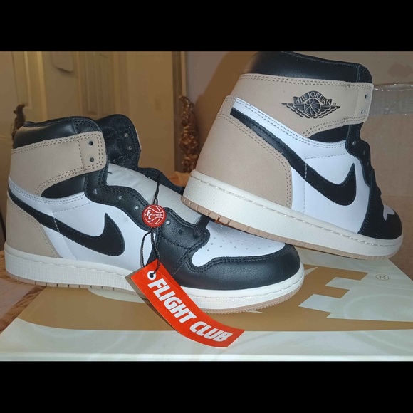 Women’s Nike Jordan 1 Retro High OG Latte Sneakers - Picture 3 of 6